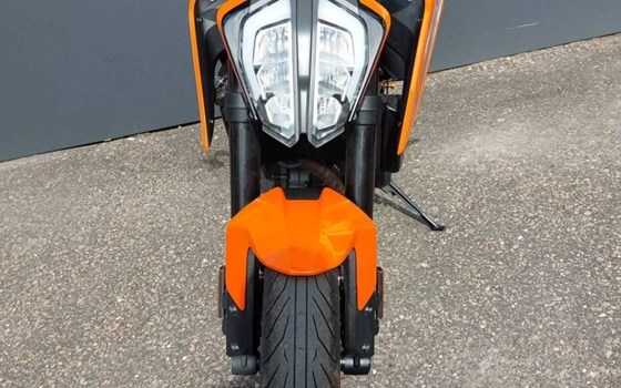 Gebrauchtmotorrad KTM 790 Duke - Bild 3