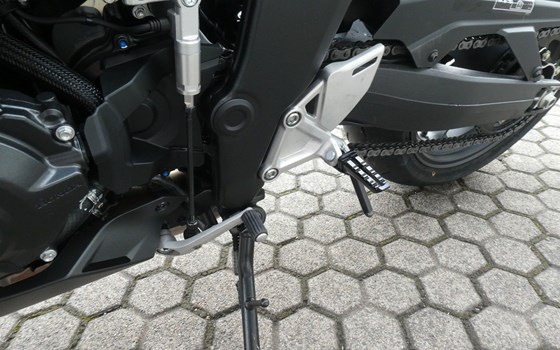 Gebrauchtmotorrad Honda CB1000 Hornet - Bild 11