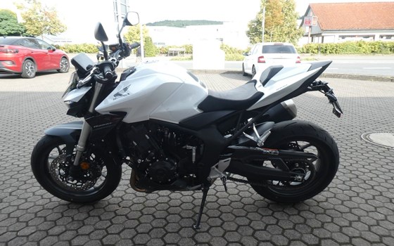 Gebrauchtmotorrad Honda CB1000 Hornet - Bild 3