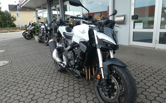 Gebrauchtmotorrad Honda CB1000 Hornet - Bild 6