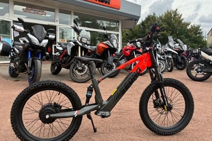 Apollo Commander 1000W