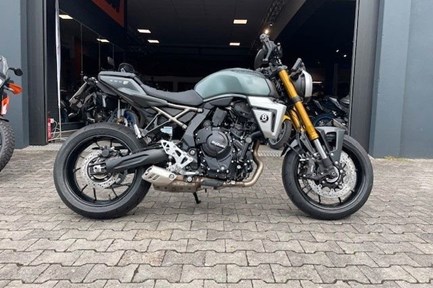 Suzuki GSX-8T