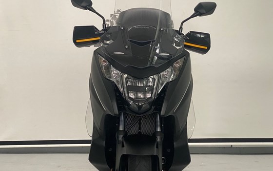 Gebrauchtmotorrad Honda Integra - Bild 7