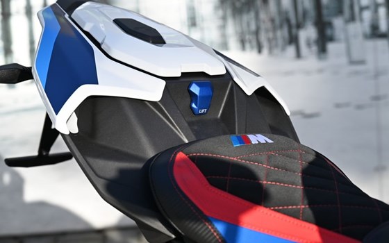 Gebrauchtmotorrad BMW M 1000 R - Bild 8