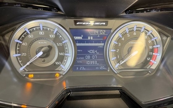 Gebrauchtmotorrad Honda Forza 125 - Bild 5 Gebrauchtmotorrad Honda Forza 125 - Bild 5