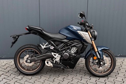 Honda CB125R