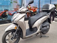 Honda SH350i