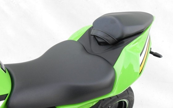 Gebrauchtmotorrad Kawasaki Ninja ZX-4RR - Bild 10