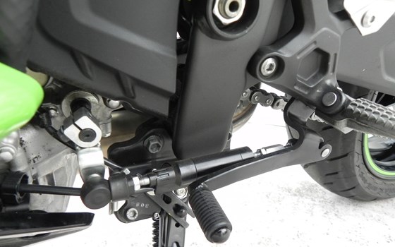 Gebrauchtmotorrad Kawasaki Ninja ZX-4RR - Bild 11