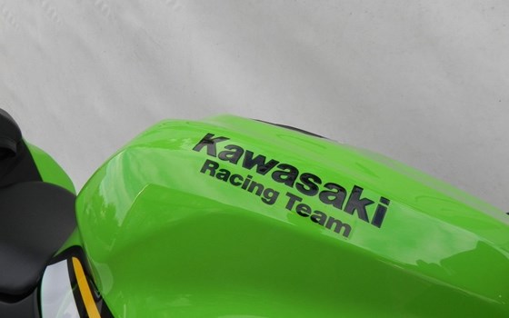 Gebrauchtmotorrad Kawasaki Ninja ZX-4RR - Bild 18