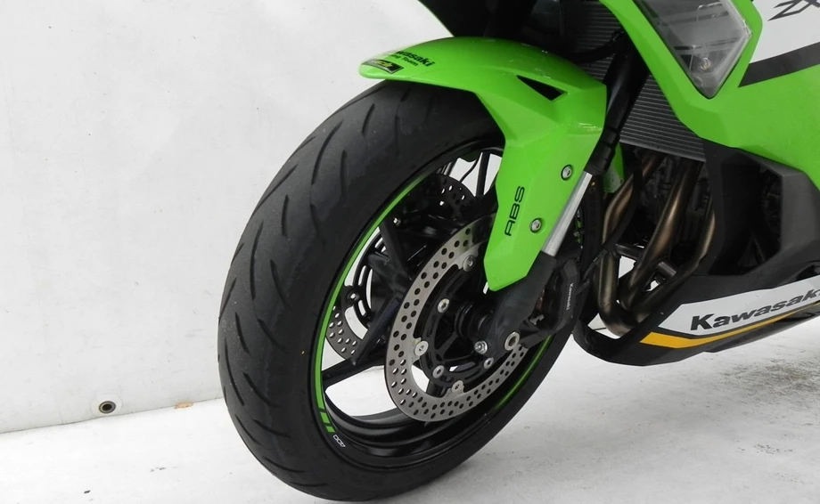 Angebot Kawasaki Ninja ZX-4RR Bild 6: Angebot Kawasaki Ninja ZX-4RR