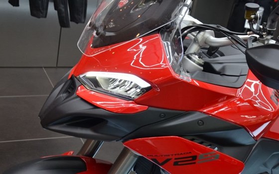 Gebrauchtmotorrad Ducati Multistrada V2 S - Bild 3