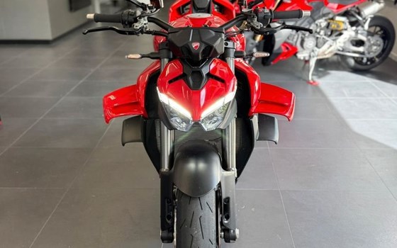 Gebrauchtmotorrad Ducati Streetfighter V4 - Bild 3