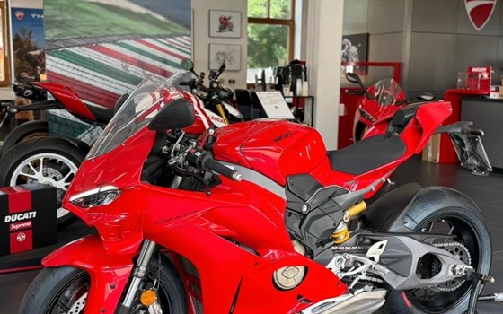 Gebrauchtmotorrad Ducati Panigale V4 - Bild 2