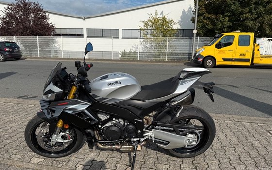 Neufahrzeug Aprilia Tuono V4 1100 RR - Bild 6