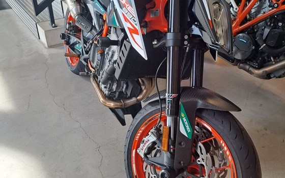 Gebrauchtmotorrad KTM 890 Duke R - Bild 2