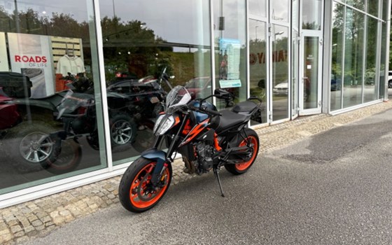 Gebrauchtmotorrad KTM 890 Duke R - Bild 2