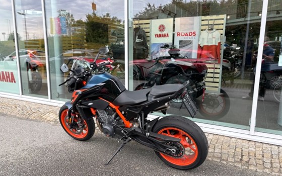Gebrauchtmotorrad KTM 890 Duke R - Bild 4