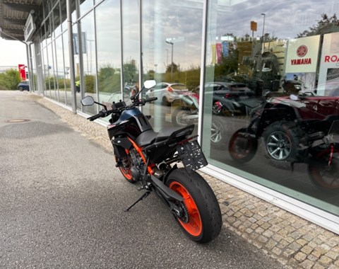 zum Vergrössern bitte anklicken!