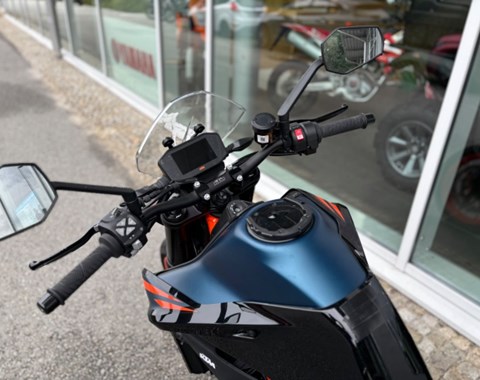 zum Vergrössern bitte anklicken!