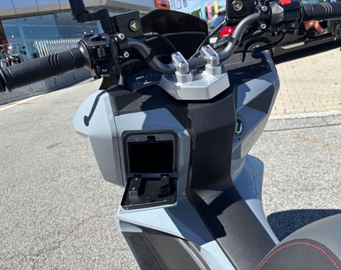 zum Vergrössern bitte anklicken!