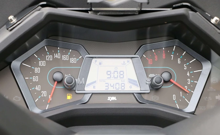 Offer Sym MaxSym 400i Bild 13: Offer Sym MaxSym 400i