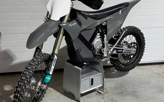 Gebrauchtmotorrad Stark Future Varg MX - Bild 1 Gebrauchtmotorrad Stark Future Varg MX - Bild 1