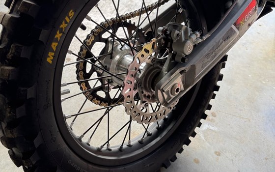 Gebrauchtmotorrad Stark Future Varg MX - Bild 4 Gebrauchtmotorrad Stark Future Varg MX - Bild 4