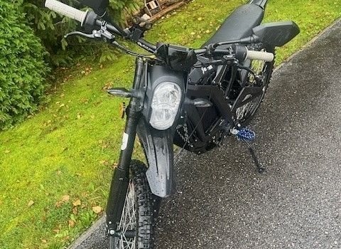 Gebrauchtmotorrad Sur-Ron Lightbee Strassenversion L1EX - Bild 6 Gebrauchtmotorrad Sur-Ron Lightbee Strassenversion L1EX - Bild 6