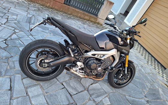Gebrauchtmotorrad Yamaha MT-09 - Bild 2 Gebrauchtmotorrad Yamaha MT-09 - Bild 2