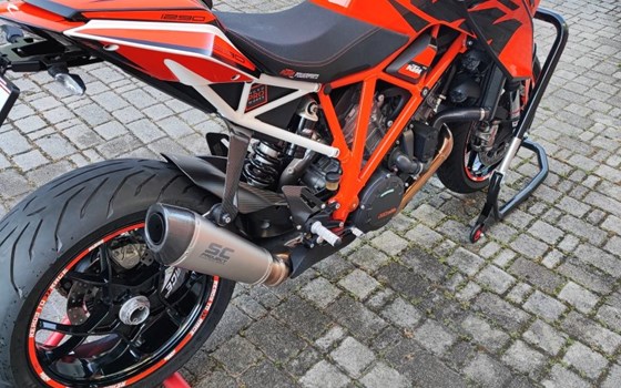 Gebrauchtmotorrad KTM 1290 Super Duke - Bild 5 Gebrauchtmotorrad KTM 1290 Super Duke - Bild 5