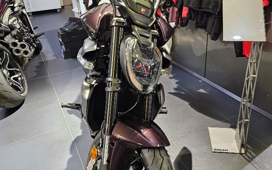 Gebrauchtmotorrad Ducati XDiavel V4 - Bild 2