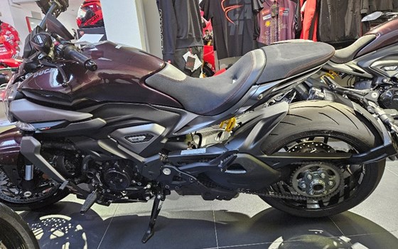 Gebrauchtmotorrad Ducati XDiavel V4 - Bild 3