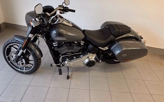 Gebrauchtmotorrad Harley-Davidson Softail Sport Glide FLSB - Bild 4
