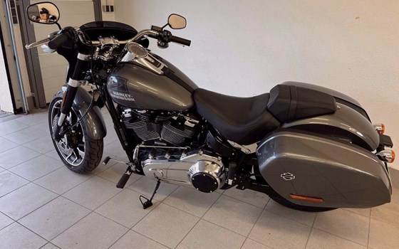 Gebrauchtmotorrad Harley-Davidson Softail Sport Glide FLSB - Bild 6