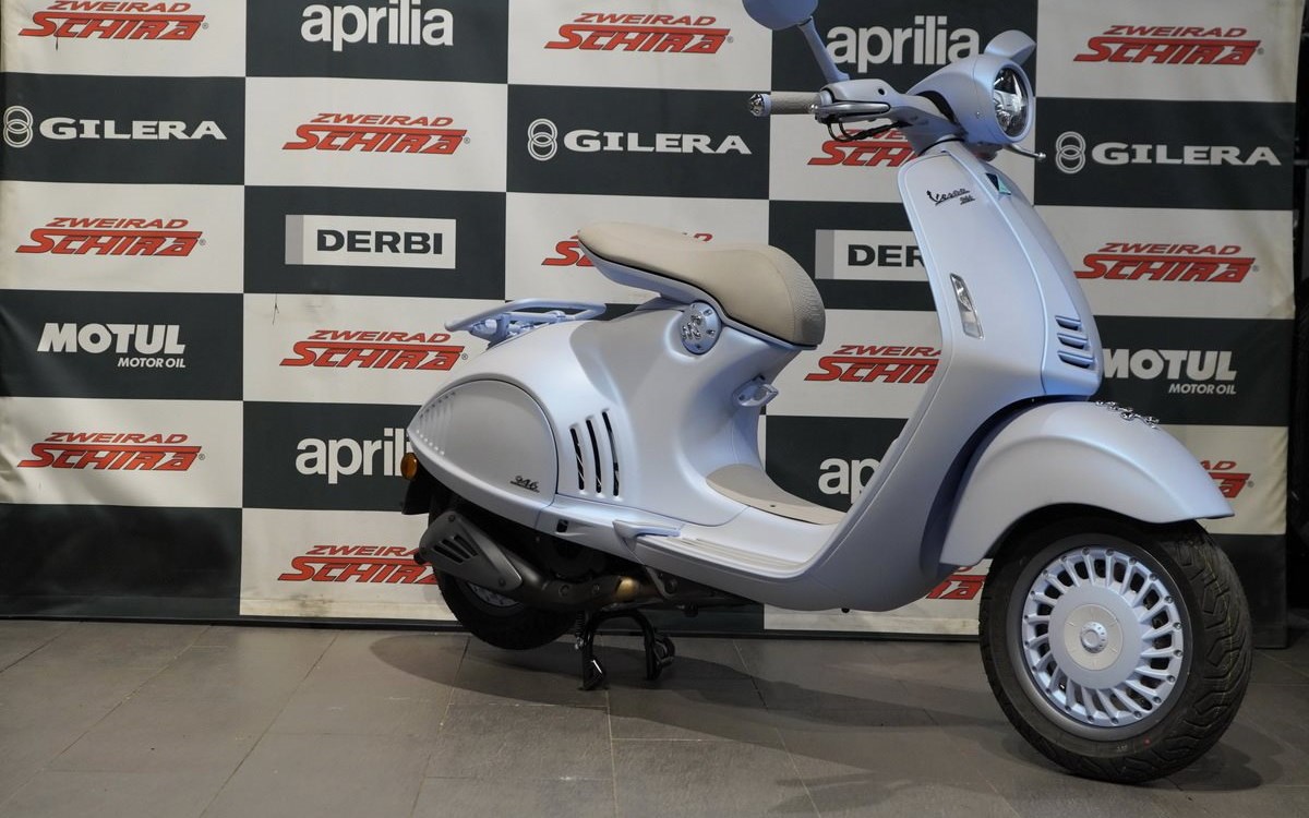 Zum Vergrößern bitte anklicken! Angebot Vespa 946 Snake