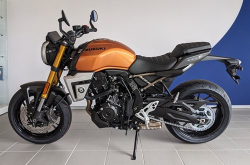 Suzuki GSX-8T
