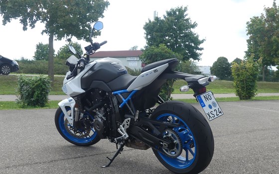 Gebrauchtmotorrad Suzuki GSX-8S - Bild 6