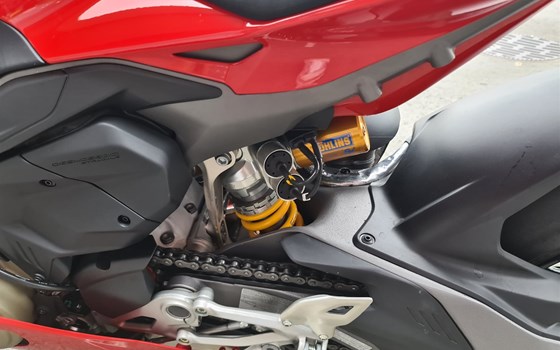 Gebrauchtmotorrad Ducati Panigale V4 S - Bild 6 Gebrauchtmotorrad Ducati Panigale V4 S - Bild 6