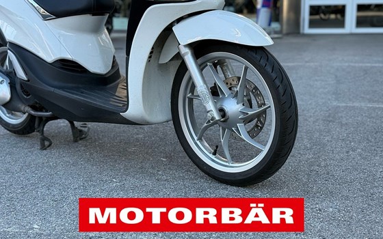 Gebrauchtmotorrad Piaggio Liberty 125 RST - Bild 4 Gebrauchtmotorrad Piaggio Liberty 125 RST - Bild 4