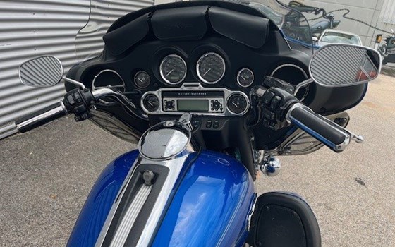 Gebrauchtmotorrad Harley-Davidson Electra Glide Ultra Classic FLHTCU - Bild 6 Gebrauchtmotorrad Harley-Davidson Electra Glide Ultra Classic FLHTCU - Bild 6