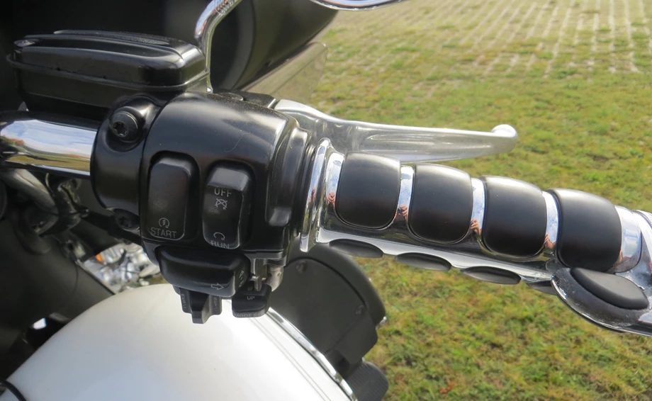 Angebot Harley-Davidson Electra Glide Classic FLHTC Bild 12: Angebot Harley-Davidson Electra Glide Classic FLHTC