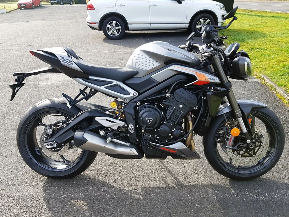 Angebot Triumph Street Triple 765 RS Bild 4: Angebot Triumph Street Triple 765 RS