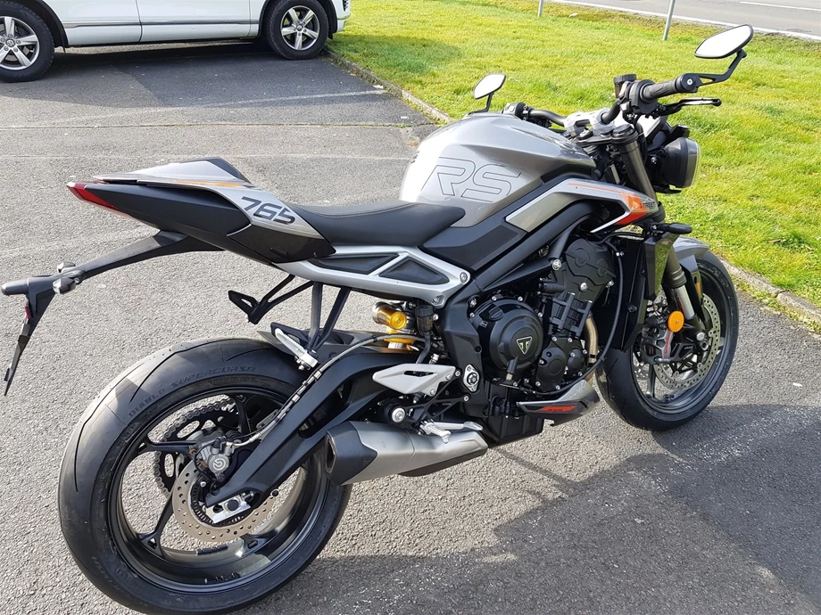 Angebot Triumph Street Triple 765 RS Bild 10: Angebot Triumph Street Triple 765 RS