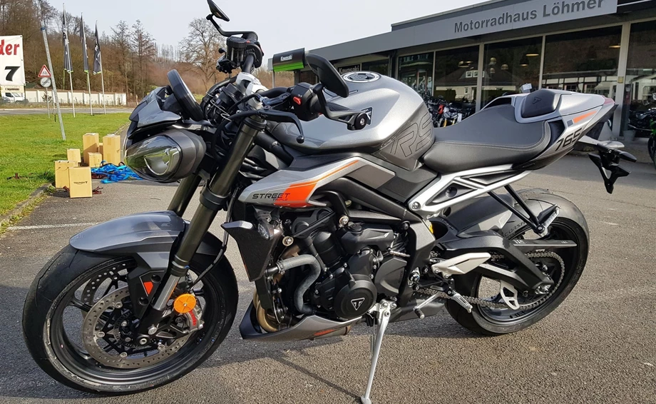 Angebot Triumph Street Triple 765 RS Bild 5: Angebot Triumph Street Triple 765 RS