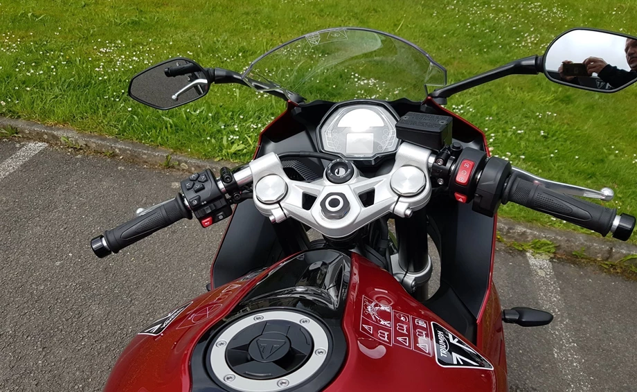 Angebot Triumph Daytona 660 Bild 3: Angebot Triumph Daytona 660