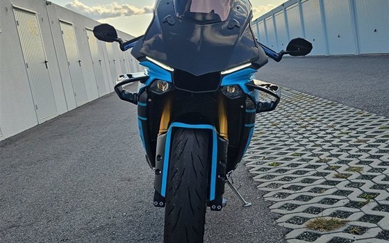 Gebrauchtmotorrad Yamaha R1 - Bild 5 Gebrauchtmotorrad Yamaha R1 - Bild 5