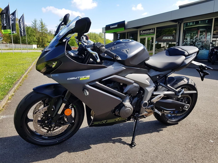 Angebot Triumph Daytona 660 Bild 5: Angebot Triumph Daytona 660
