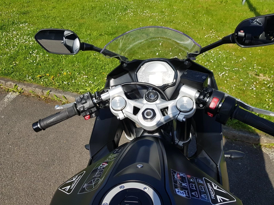 Angebot Triumph Daytona 660 Bild 3: Angebot Triumph Daytona 660