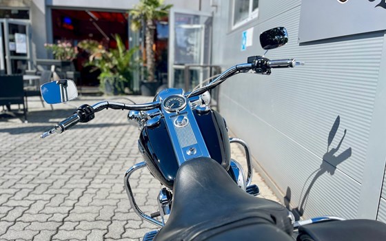 Gebrauchtmotorrad Harley-Davidson Touring Road King FLHR - Bild 5 Gebrauchtmotorrad Harley-Davidson Touring Road King FLHR - Bild 5